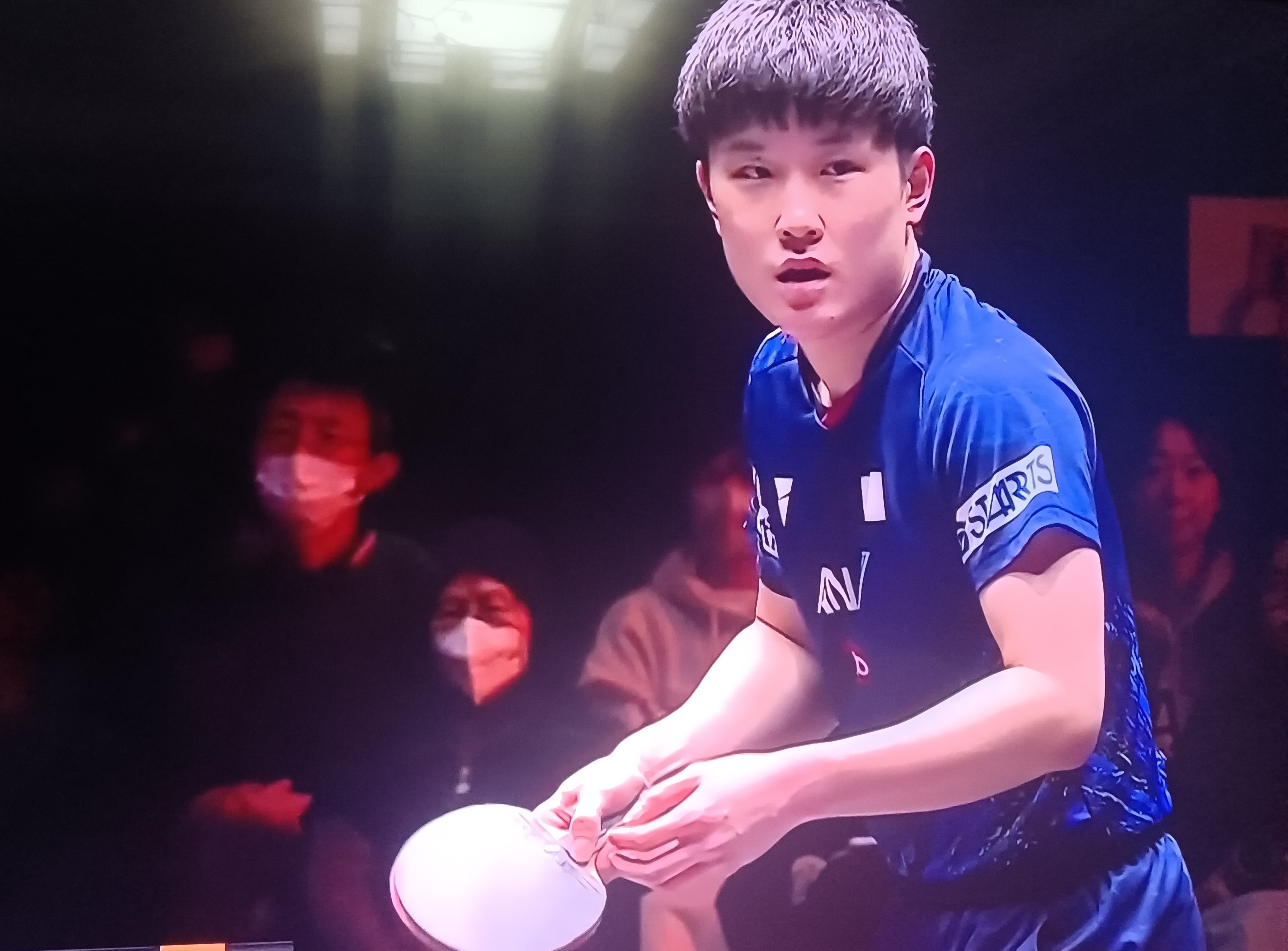 英格兰队轻取奥地利队，张本智和点燃赛场