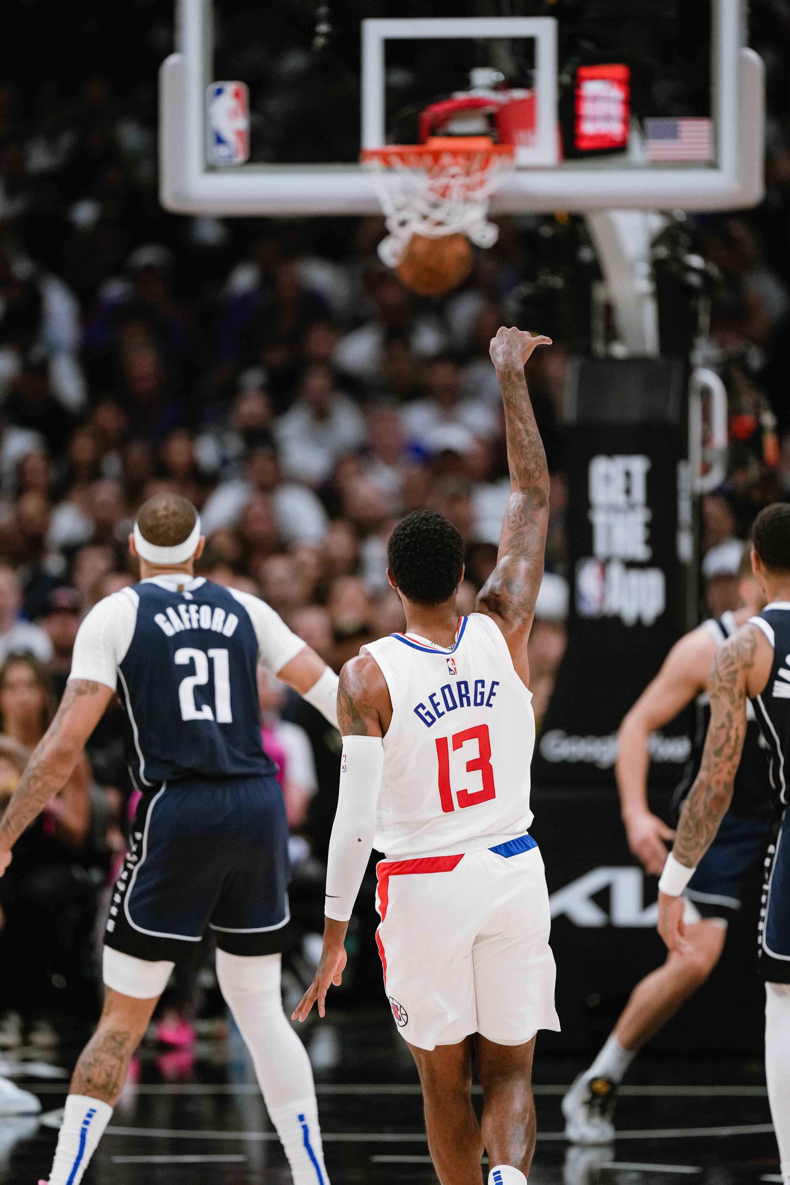 福建队力克雷霆,东契奇高光表现 福建队力克雷霆,东契奇高光表现