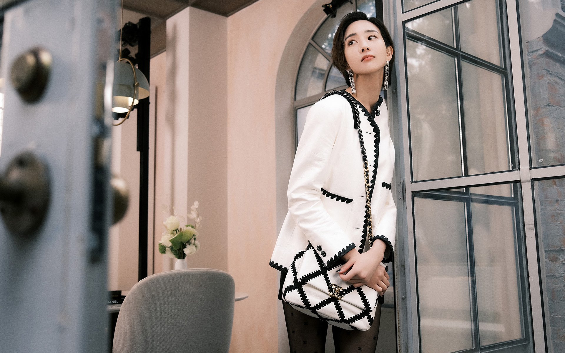 无争议的神迹，霍勒迪用一场比赛定义唯一 当老鹰的尖刀遇上洛杉矶最坚固的盾