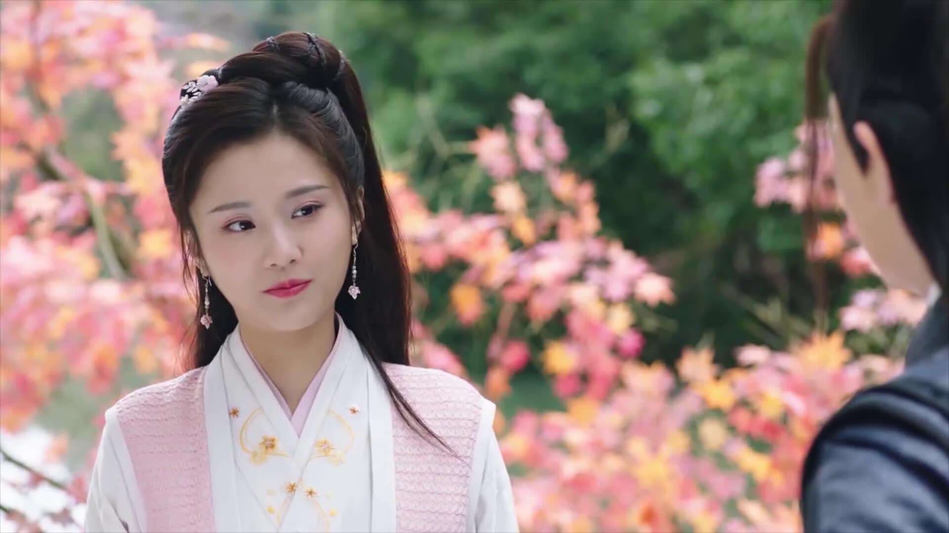 奥斯梅恩的轰鸣,当巴萨战术在亚斯码头赛道上演,谁才是真正的地面压制大师?